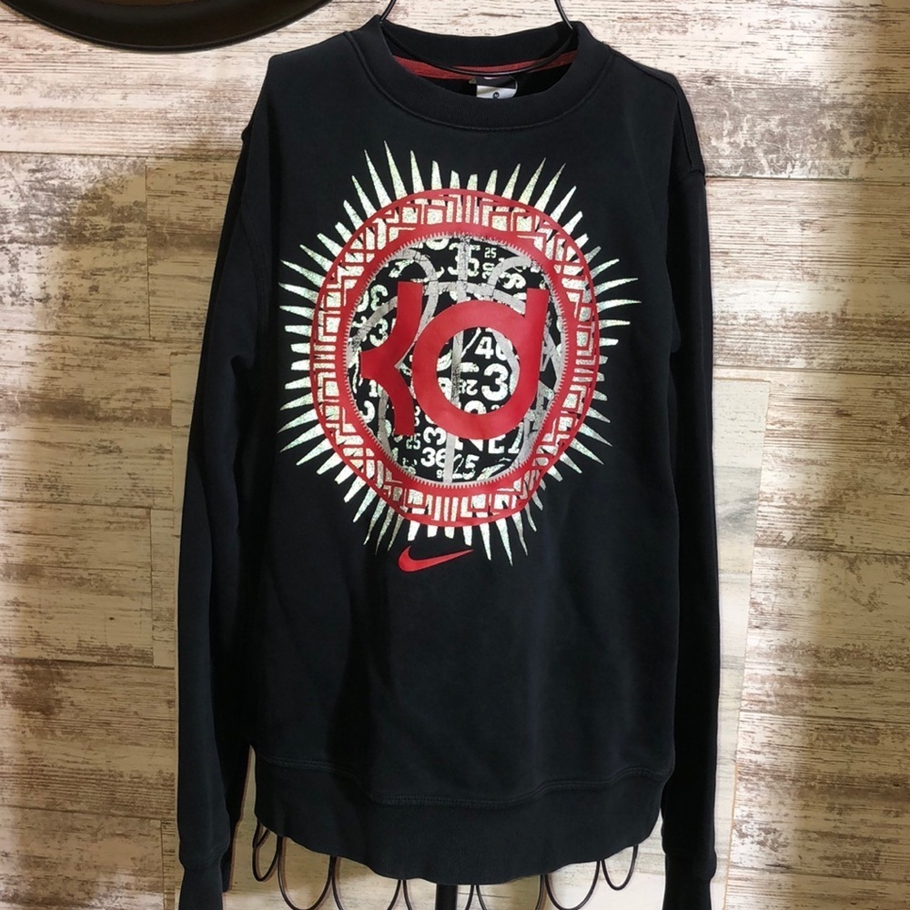 Nike Kevin Durant vintage crew neck Rare! Size medium men’s red/black sweatshirt